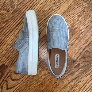 Steve Madden platform slip ons
